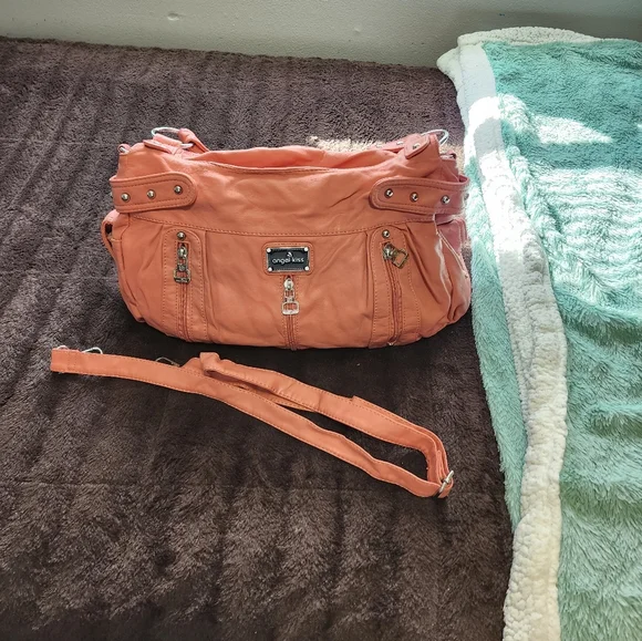 Purse - Picture 1 of 2